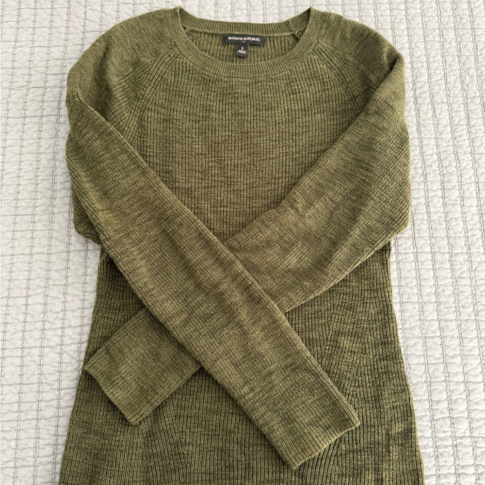 Banana Republic Olive Green Sweater